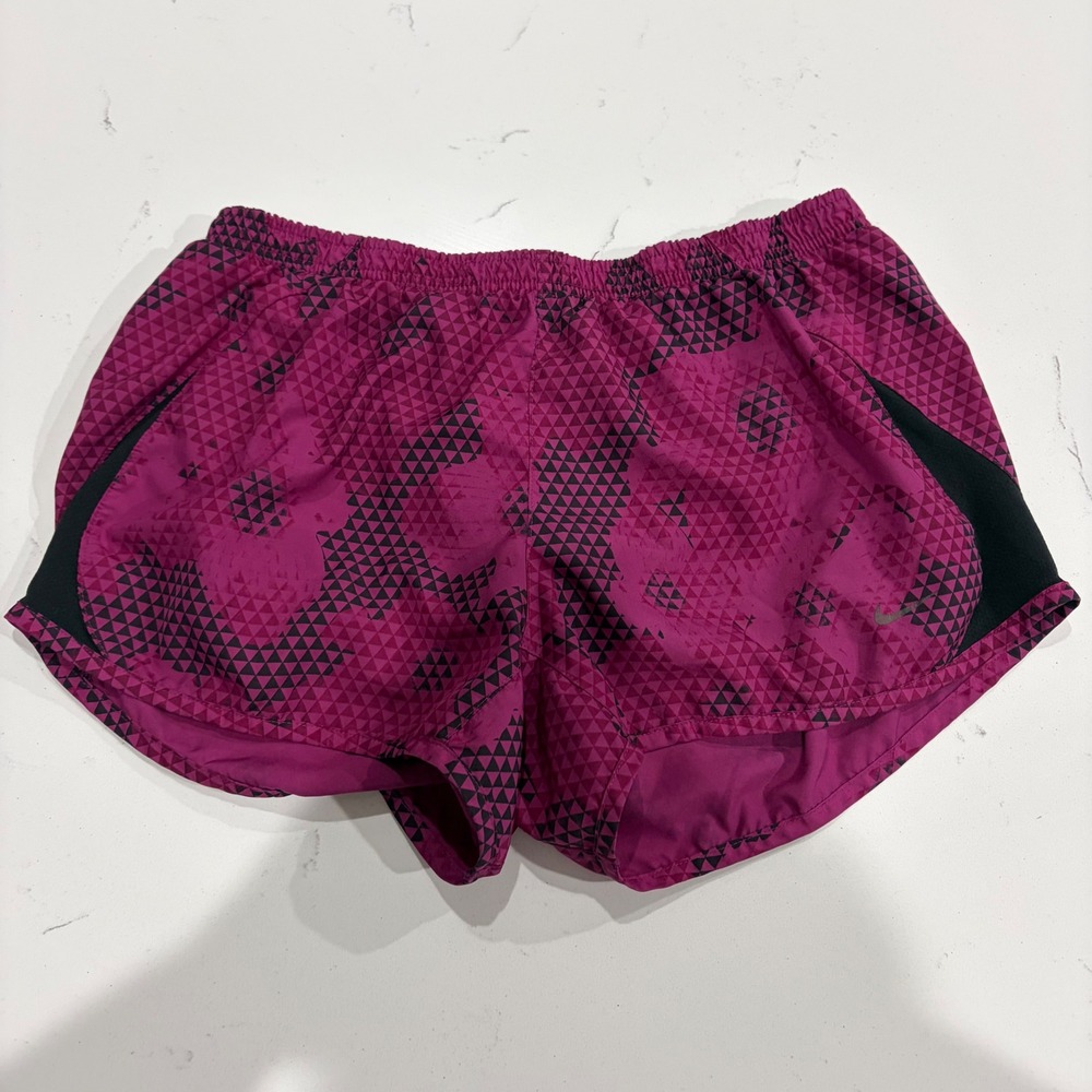 Nike Womens Running Shorts Magenta Pink Geometric Triangle Floral Print Size M
